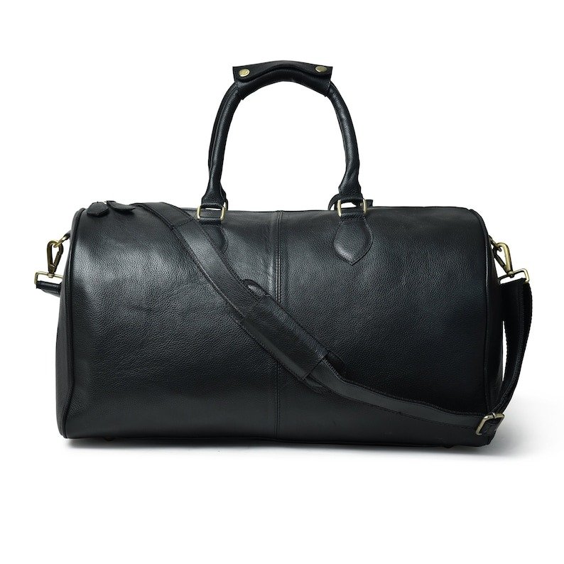 Hunter Black Leather Travel Duffle-Full Grain Leather Weekender & Holdall for Men1 Hunter Black Leather Travel Duffle Bag-Full Grain Leather Weekender & Holdall for Men