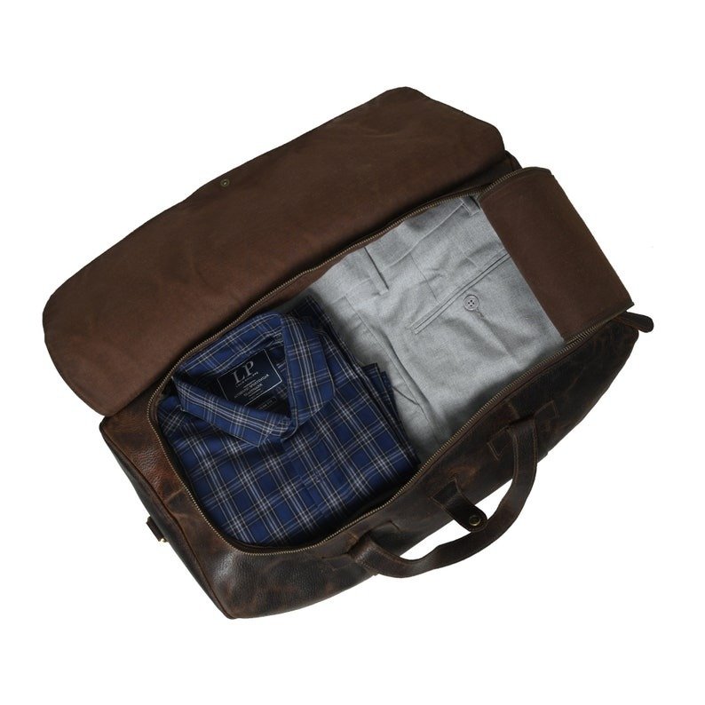 Personalized Full Grain Leather Duffle Bag-The Ultimate Weekender for Him5 Personalized Full Grain Leather Duffle Bag-The Ultimate Weekender for Him