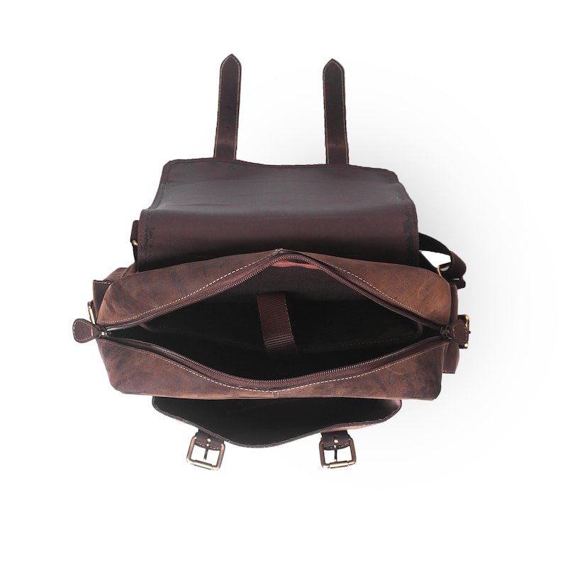 Personalized Leather Daily Backpack-Handmade Travel Rucksack for Men & Women3 Full-grain leather Handmade rucksack Laptop compartment Adjustable straps Brass hardware