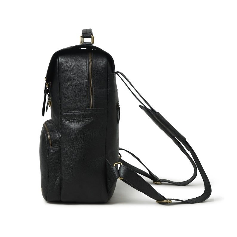 Vintage Leather Backpack-Classic Black Rucksack2 Vintage Leather Backpack-Classic Black Rucksack