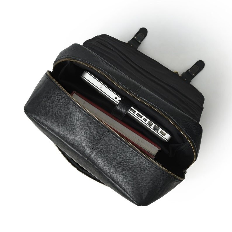 Vintage Leather Backpack-Classic Black Rucksack3 Vintage Leather Backpack-Classic Black Rucksack